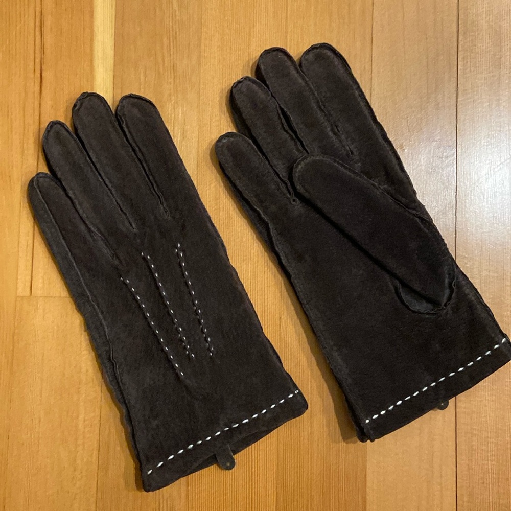 Lord and Taylor brown suede gloves, size 7 1/2